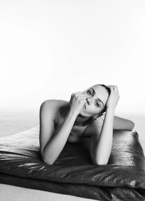 210321-vogue-beauty-jago-1185.jpg copy.png