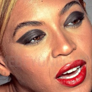 Unretouched-Beyoncé-Photos.jpg Unretouched-Beyoncé-Photos.jpg