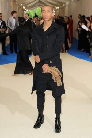hbz-met-gala-jaden-smith-hair-1493680000.jpg hbz-met-gala-jaden-smith-hair-1493680000.jpg