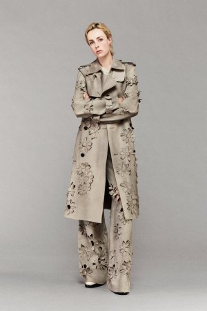 00049-burberry-resort-2025-credit-brand.jpg