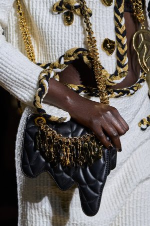 moschino-clp-f23-042.jpg