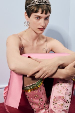 18_BLUMARINE-RESORT-2025.jpg