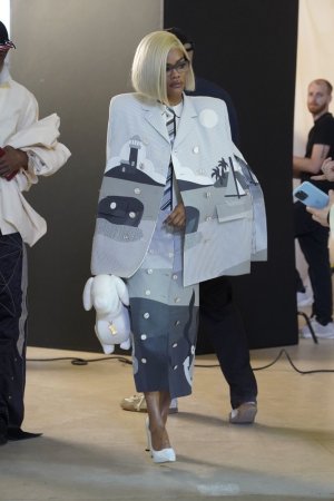 teyana-taylor-at-the-thom-browne-show-in-paris-06-24-2024-3.jpg