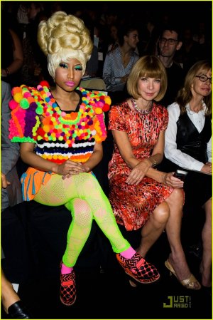 nicki-minaj-carolina-herrera-14.jpg
