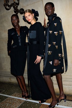 Chanel_Couture_FW24_Backstage_AcielleStyleDuMonde-020RZ-Yar Aguer&Awar Odhiang.jpg
