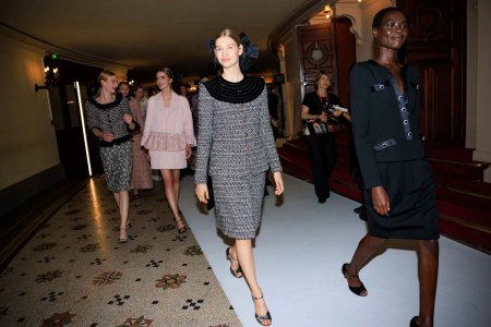 Chanel_Couture_FW24_Backstage_AcielleStyleDuMonde-020RZ-Awar Odhiang.jpg