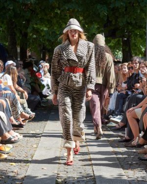 SS25-Copenhagen-Fashion-Week-Caro-Editions-Runway-4x5-James-Cochrane-24.jpg