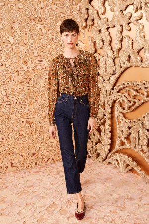 ULLA_JOHNSON_Emilie-Blouse__TIGER_S-EYE_01_MAIN_1920x.jpg