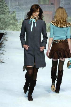 smolka f04blugirl-87.jpg