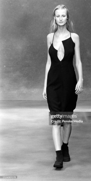 estherDJ f99krizia-2.jpg