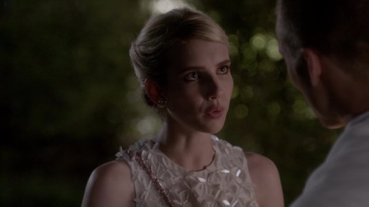 Scream_Queens_2015_S01E03_Chainsaw_1080p_KISSTHEMGOODBYE_NET_0684.jpg