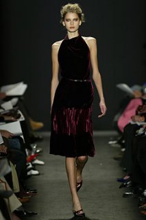 Carolina_Herrera_FW_2004_Look_27.jpg