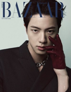 3 Harpers Bazaar Korea 9 2024.jpg