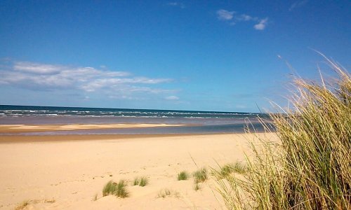 holkham-bay-s-sandy-beach.jpg