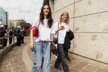 Sara-Caballero-Appolline-Rocco-Fohrer-09-21-2024-MFW-SS25-StreetStyle5-MelodieJeng-MJJ_3003.jpg