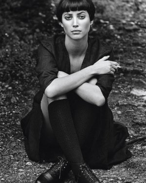 christy-turlington-por-peter-lindbergh-para-prada-spring-summer-1994.jpg