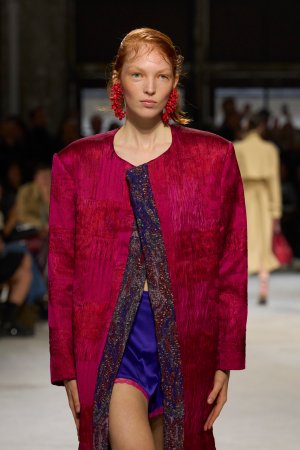 Van Noten S25 010a.jpg