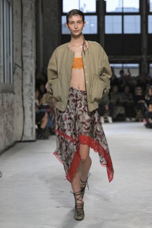 dries-van-noten-rtw-spring-2025-gg-004.jpeg