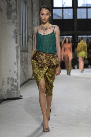 dries-van-noten-rtw-spring-2025-gg-039.jpeg