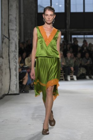 dries-van-noten-rtw-spring-2025-gg-042.jpeg