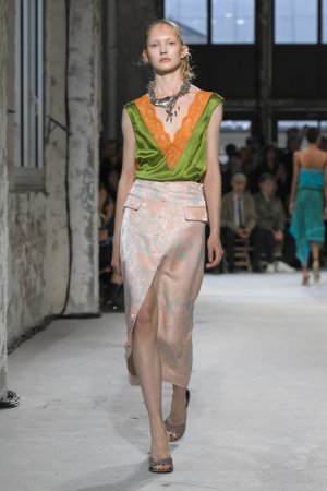 dries-van-noten-rtw-spring-2025-gg-048.jpeg