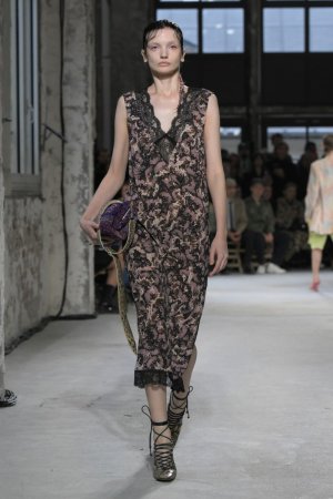 dries-van-noten-rtw-spring-2025-gg-053.jpeg