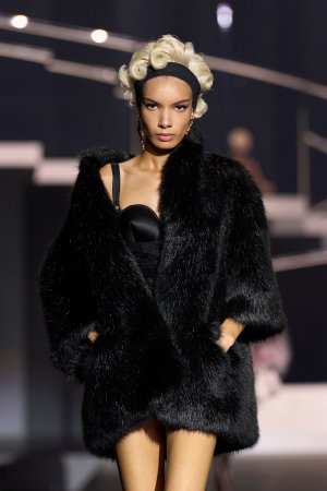 Dolce Gabbana S25 019a.jpg