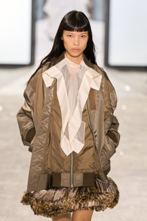 Sacai S25 027a.jpg