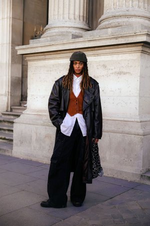 Samile-Bermannelli-10-01-2024-PFW-SS25-StreetStyle8-MelodieJeng-MJJ_8735-Enhanced-NR.jpg