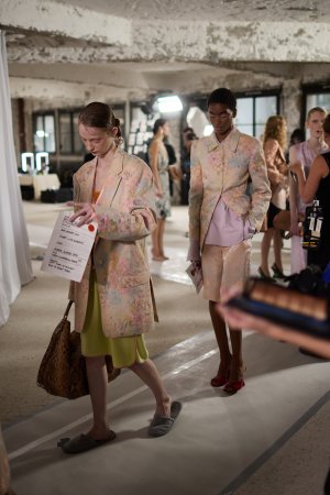 Van Noten bks S25 179.jpg