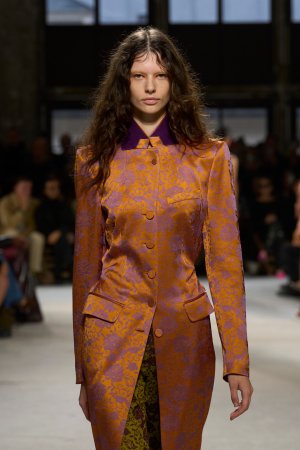 Van Noten S25 040a.jpg