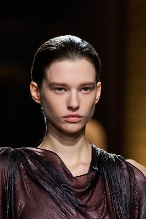 Victoria Beckham clp S25 002.jpg