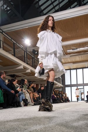 Sacai atm S25 025.jpg
