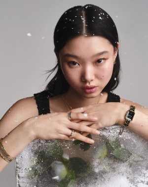 CHANEL-JOAILLERIE_FOR-PRINT_END-OF-YEAR_Yoon-Young-BAE_2-1219x1536.jpeg