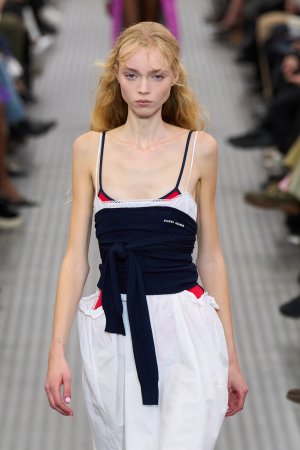 Miu Miu S25 002a.jpg