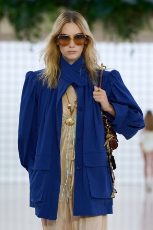 Chloe S25 011a.jpg