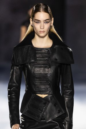 McQueen clp PO S25 014.jpg