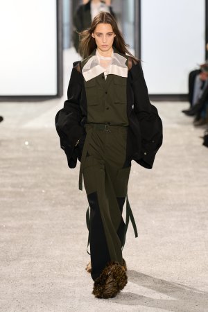 Sacai S25 021.jpg