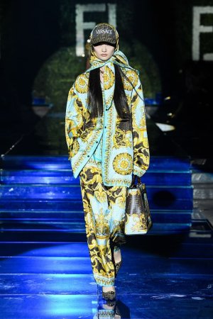 https---hypebeast.com-image-2021-09-versace-fendi-fendace-collaboration-first-look-5.jpg