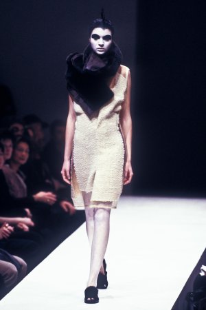 Comme des Garcons 1997 FW 3.jpg