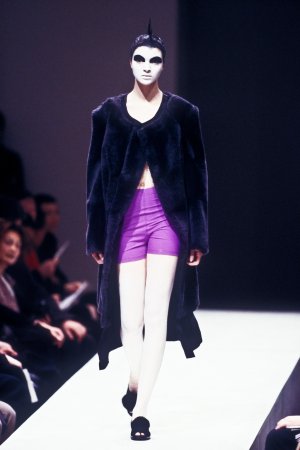 Comme des Garcons 1997 FW 7.jpg