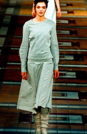 Issey Miyake 2000 FW 3.jpg