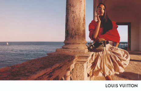 Louis-Vuitton-cruise-campaign-Barcelona.jpg