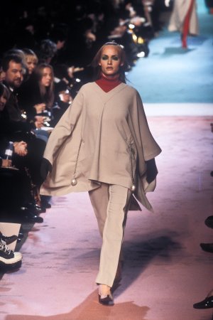 34.amber valletta.jpg
