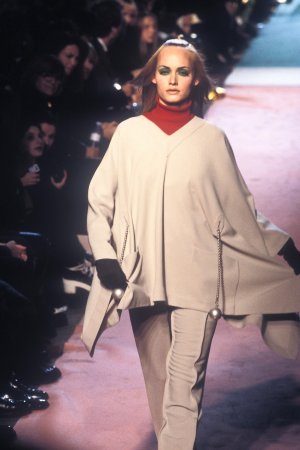 35.amber valletta.jpg