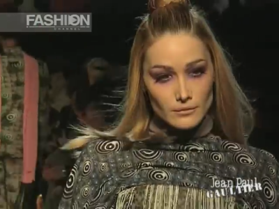 51.carla bruni.png