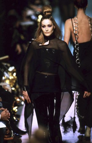 141.carla bruni.jpg