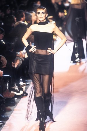 143.nadja auermann.jpg