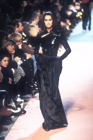 148.yasmeen ghauri.jpg