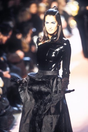 150.yasmeen ghauri.jpg